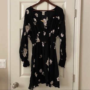 American Rag Black Floral Long Sleeve Dress Medium